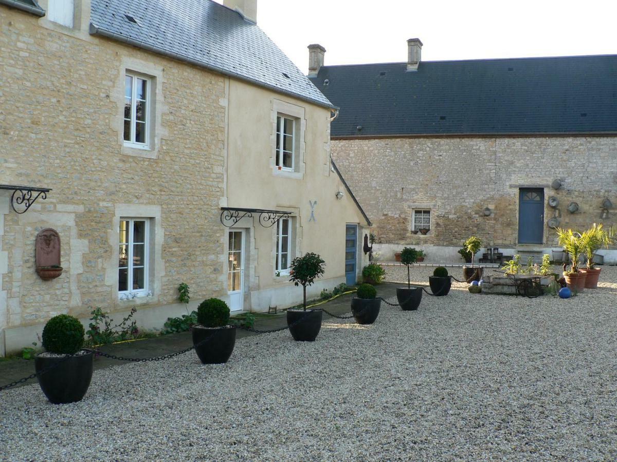 Gite Du Jardin Des Sources Vaux-sur-Seulles Esterno foto